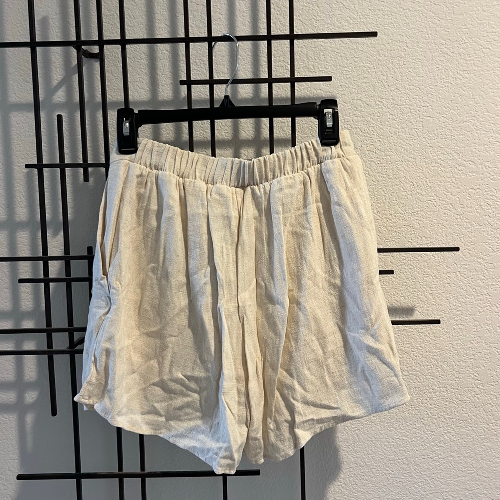 Mahina Linen Shorts - Picture 4 of 4